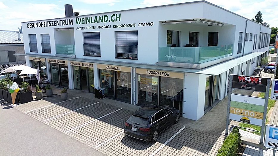 Gesundheitszentrum Weinland - Gewerbestrasse 11, 8451 Kleinandelfingen Gesundheitszentrum Weinland - Gewerbestrasse 11, 8451 Kleinandelfingen